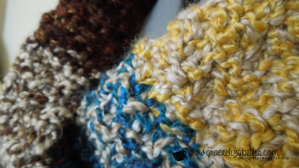 Yarn Stash Buster: Cowl closeup - Free Pattern